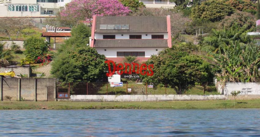 Casa à venda - Chácaras São Conrado.