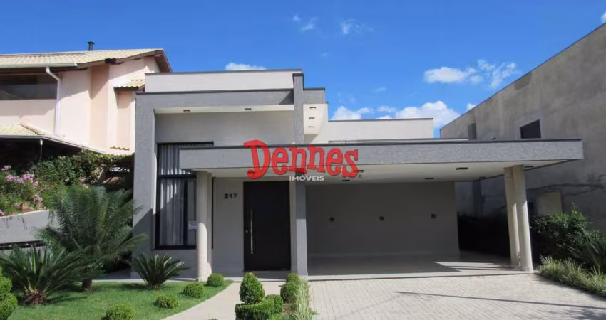 Casa á venda no Condomínio Campos do Conde.