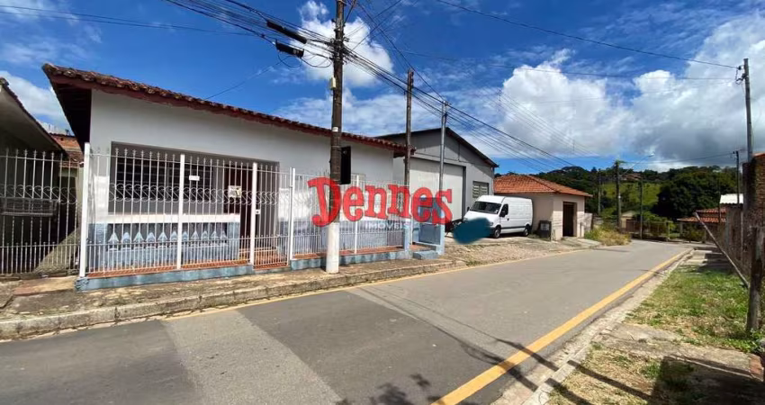 Armazém/Casa à venda no Santa Luzia.