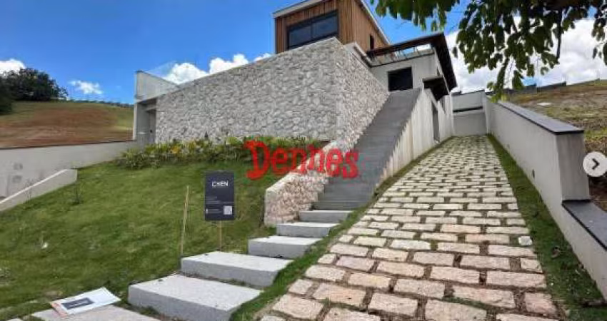 Condomínio Vale das Águas - R$ 3.3 mi, Cod: 792