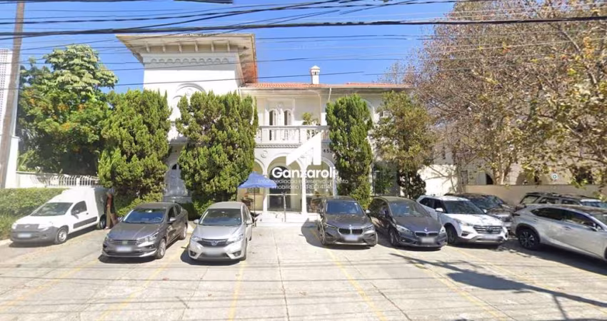 Casa Comercial na Avenida Brasil