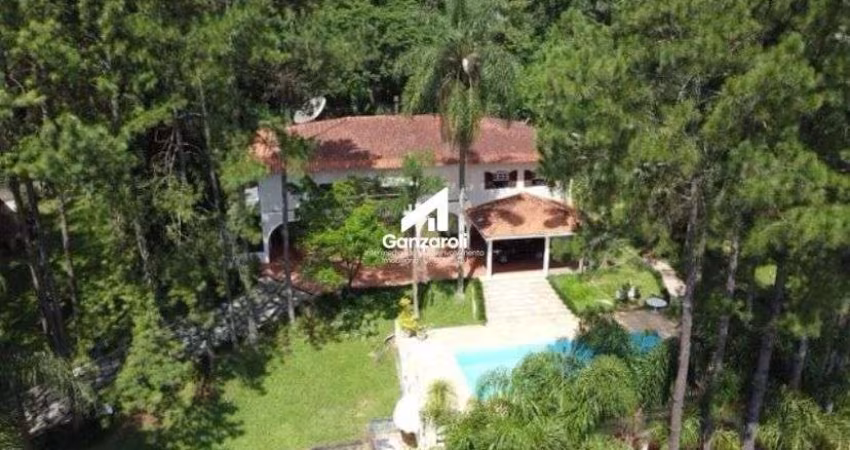 Condominio Residencial Fazendinha Granja Vianna - Casa Alto Padrão em Chácara dos Junqueiras, Carapicuíba/SP