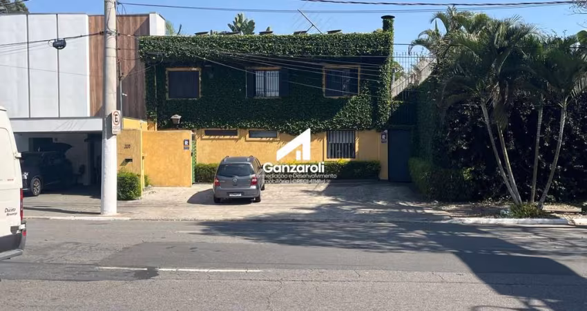 Casa Comercial em Vila Nova Conceição