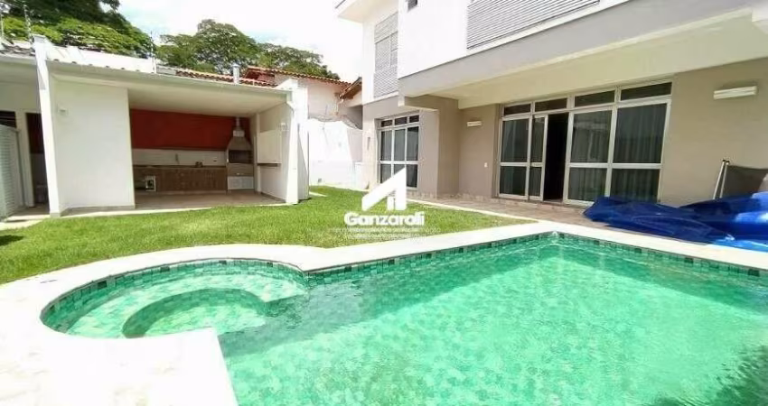 Casa 700m² com 6 Suítes e 8 Vagas, Piscina e Churrasqueira na Vila Nova Conceição