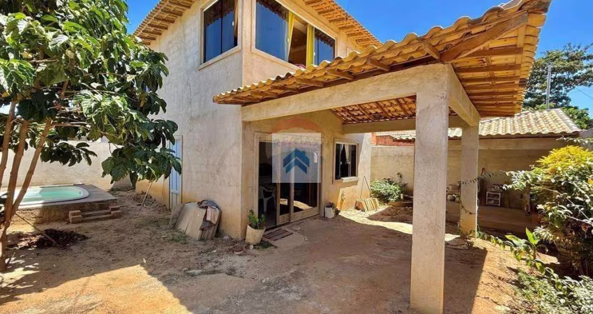 Casa à venda em Cabo Frio, Terramar (Tamoios), com 2 quartos, com 180 m²