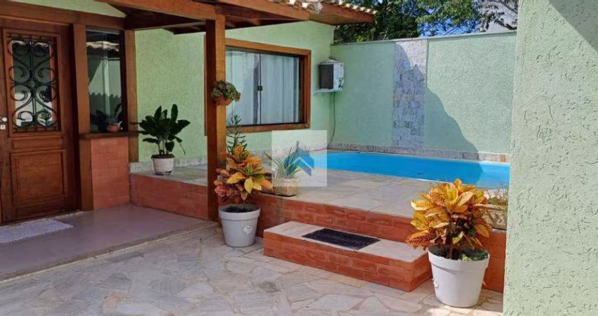 Casa à venda em Armação dos Búzios, São José, com 3 suítes, com 110 m²