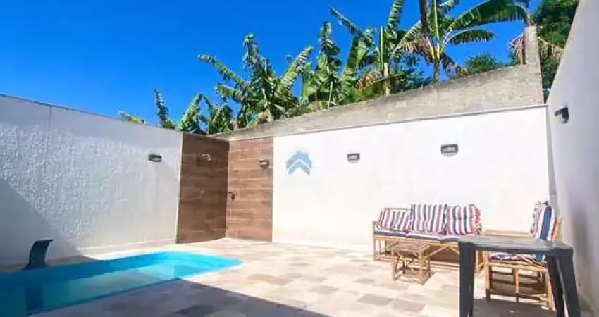 Casa à venda em Cabo Frio, Guriri, com 2 quartos, com 101 m²