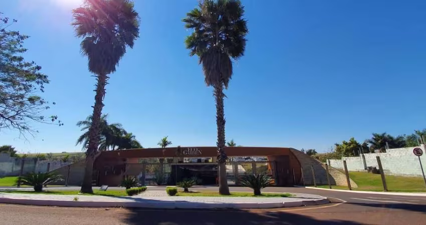 Terreno de 400m2 em frente ao bosque no Condomínio EcoGarden - R  890mil