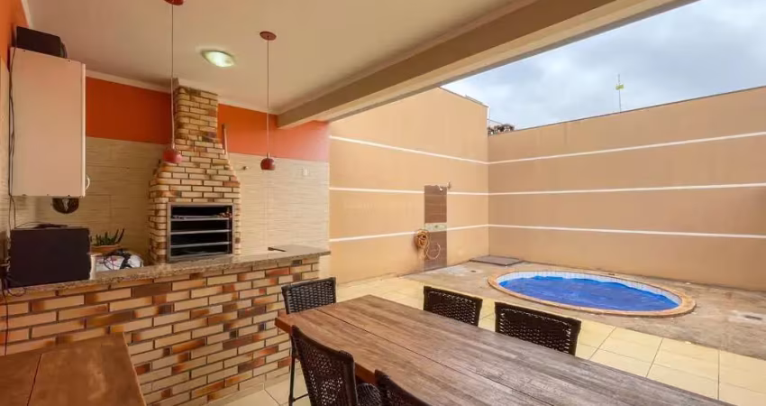 Lindo sobrado no jardim fregadolli ótima localização, perto de mercados