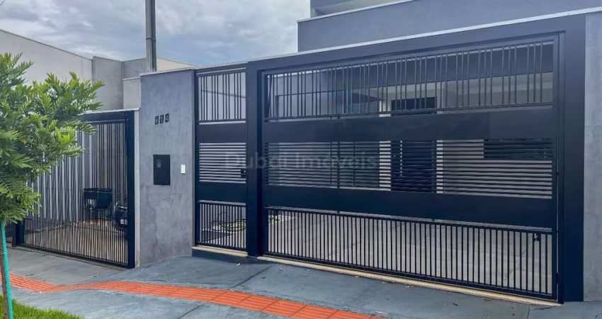 Casa a Venda no Jd Pinheiros com 1 Suíte e 2 Quartos, 123m  de construção