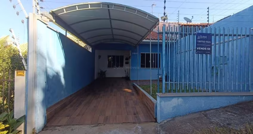 Casa à Venda no Parque Tarumã. Boa localização dentro do bairro.