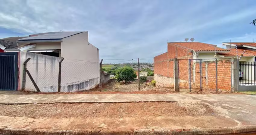 Terreno à venda na Rua Pioneiro Alberto Biazon, 551, Vila Marumby, Maringá