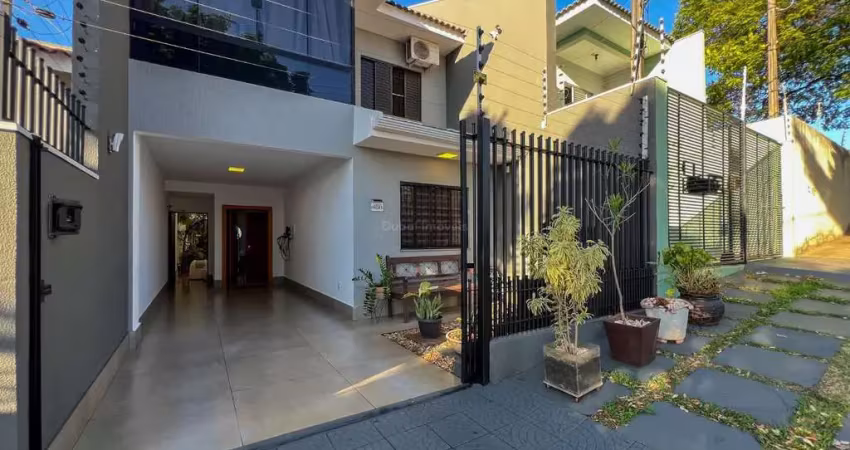 Casa à venda na Rua Pioneiro Mário Buralli, 458, Parque da Gávea, Maringá