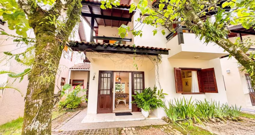 Casa em Condomínio na praia de Juquehy - À VENDA