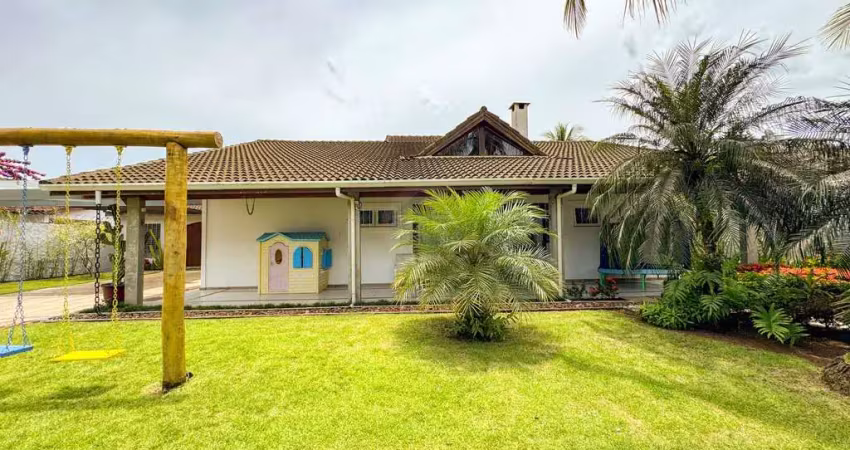 Casa e terreno amplo na Praia de Juquehy - À VENDA
