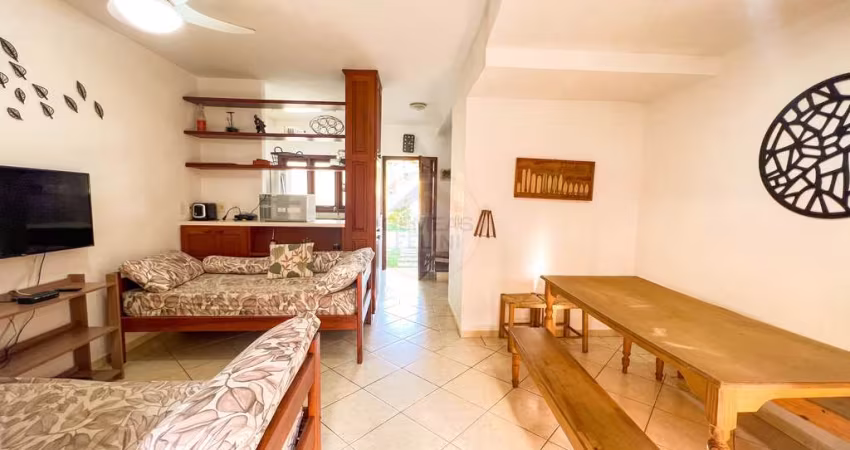 Casa em Condomínio com 2 Quartos na Praia de Juquehy