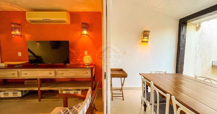 Casa em condomínio frente ao mar na praia de Barra do Una, litoral norte paulista!