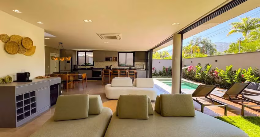 Casa exclusiva em condomínio na praia de juquehy - à venda