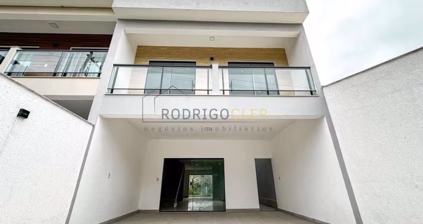 Casa para Venda em Pinheiral, Centro, 3 dormitórios, 1 suíte, 3 banheiros, 2 vagas
