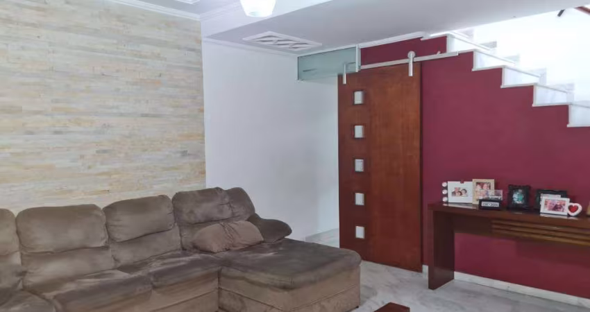 Casa para Venda em Osasco, Jardim D Abril, 3 dormitórios, 1 suíte, 1 banheiro, 3 vagas
