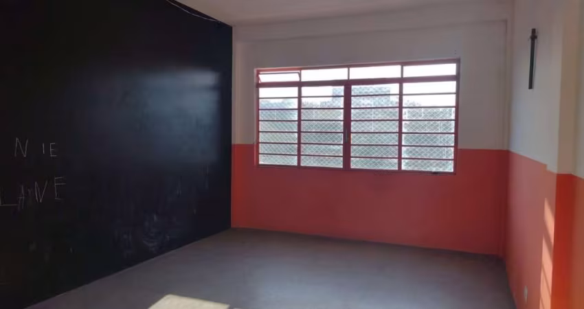 Salão Comercial para Locação em Osasco, Santo Antônio, 2 banheiros