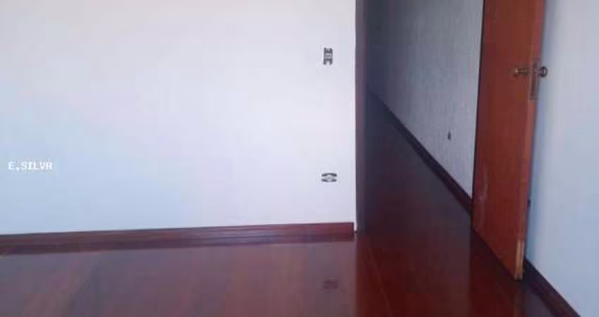 Casa para Venda em Osasco, Cipava, 3 dormitórios, 1 suíte, 2 banheiros, 2 vagas