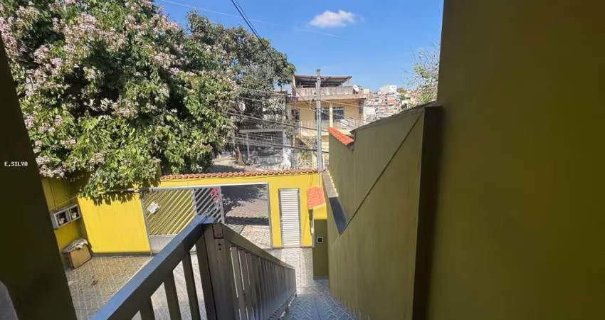 Casa para Locação em Osasco, Veloso, 1 dormitório, 1 suíte, 1 vaga