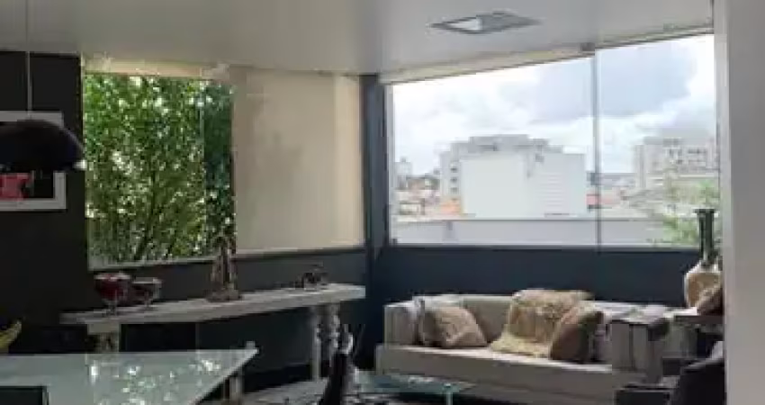*JOIA IMÓBILIÁRIA NA VILA ALPINA! Casa 3 Dormitórios com Suíte, Piscina e 3 Garagens - Condição Especial!*