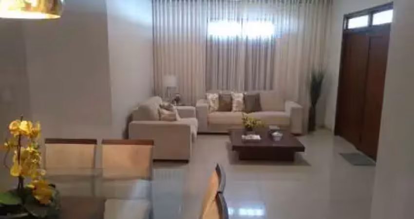Casa com 3 quartos à venda na Rua Comendador Antunes dos Santos, 000, Capão Redondo, São Paulo
