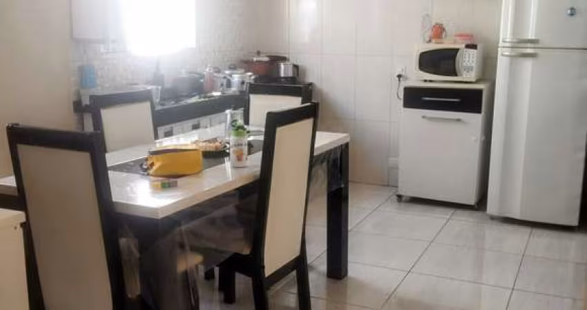 Casa térrea + Edícula R$ 585.000,00 Jardim Colonial  Casa principal 2 dormitórios 3 vagas