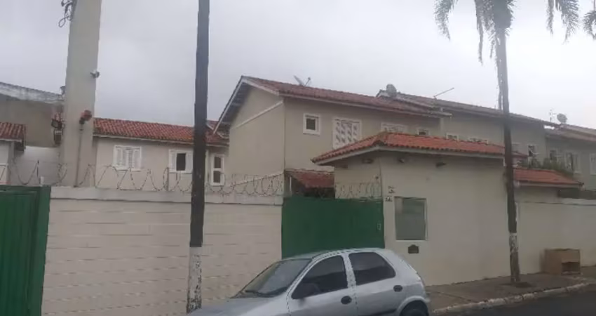 Locação sobrado em condomínio fechado - 2 dormitórios - r$ 2.300,00 – parque rebouças  2 dormitórios