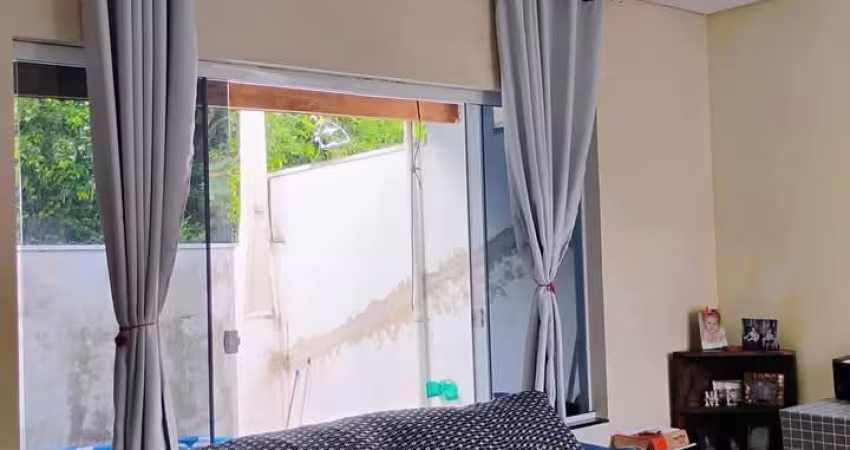 Casa à Venda no Jardim Xangrilá