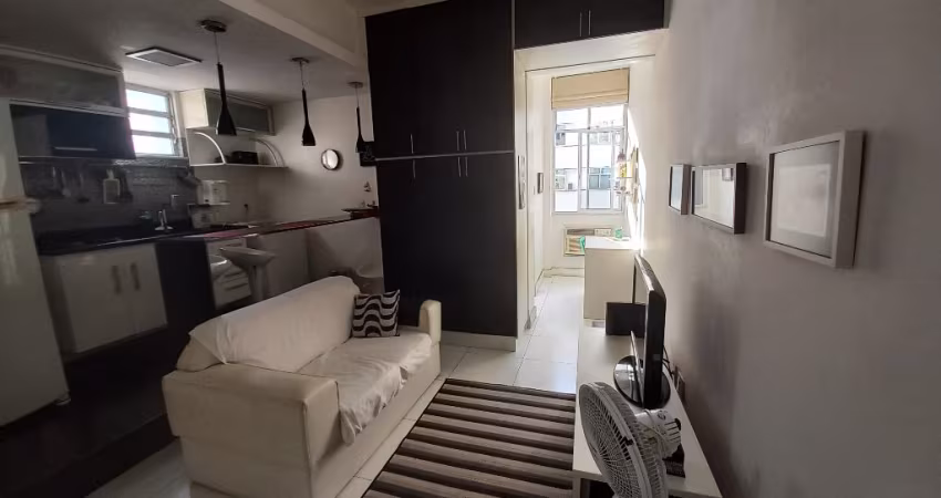 Copacabana  - Excelente Apartamento Com 1quarto Mobiliado