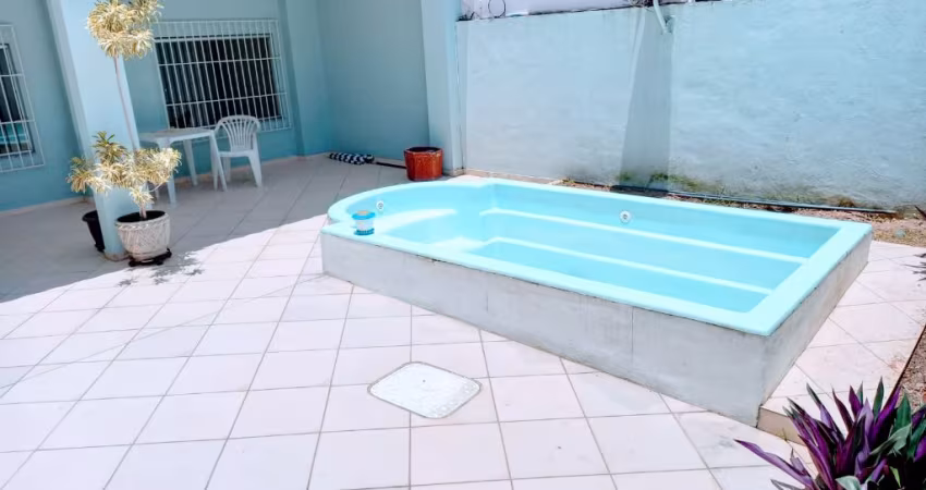 Casa dúplex-3 quartos-Oportunidade -Vargem pequena