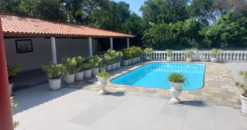 Casa dúplex-pronta para mudar-localizacao privilegiada-vargem pequena