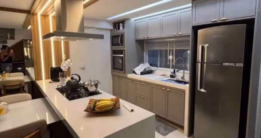 Casa triplex -Cinematografica-Vargem pequena