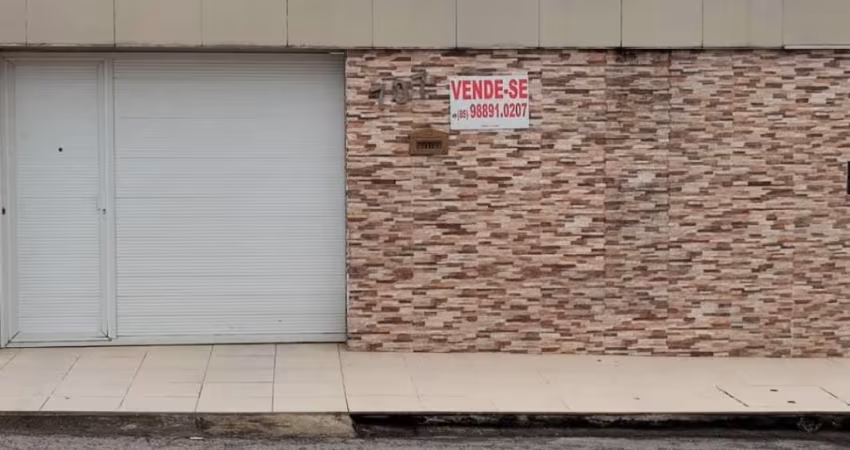 Vendo Excelente Casa na Rua Monsenhor Hipólito Brasil, bairro Jóquei Clube