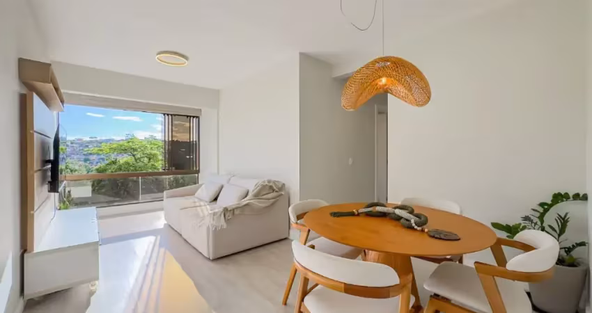 APARTAMENTO MOBILIADO 2 DORMITÓRIOS NO BAIRRO PETRÓPOLIS