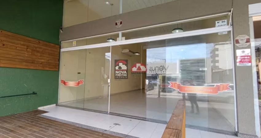 Loja comercial com mezanino e deck no Centro da cidade de Caraguá