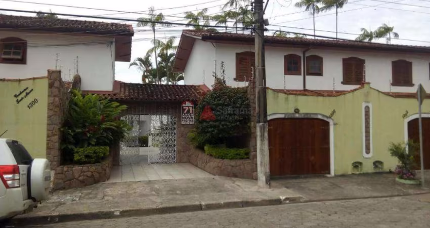 Casa Sobrado Condomínio em Caraguatatuba