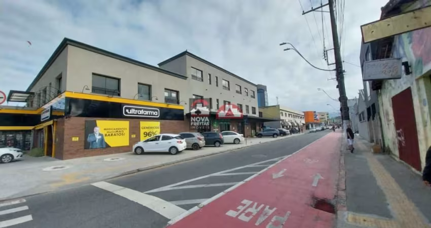 LOJA 60,50m² NOVA EM CONJUNTO COMERCIAL  NO CENTRO DE CARAGUATATUBA