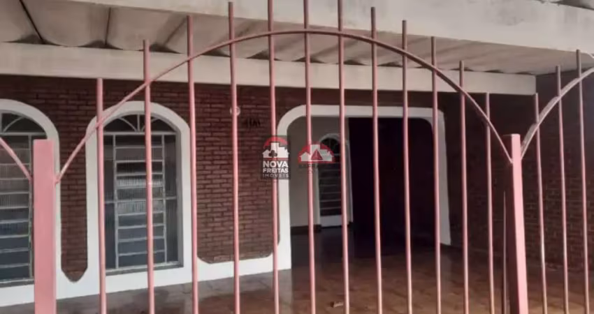 Casa com 3 quartos para alugar na Avenida Ouro Fino, 400, Bosque dos Eucaliptos, São José dos Campos