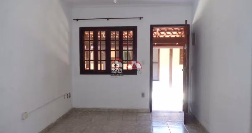casa em condomínio a pouco metros da praia Martim de Sá