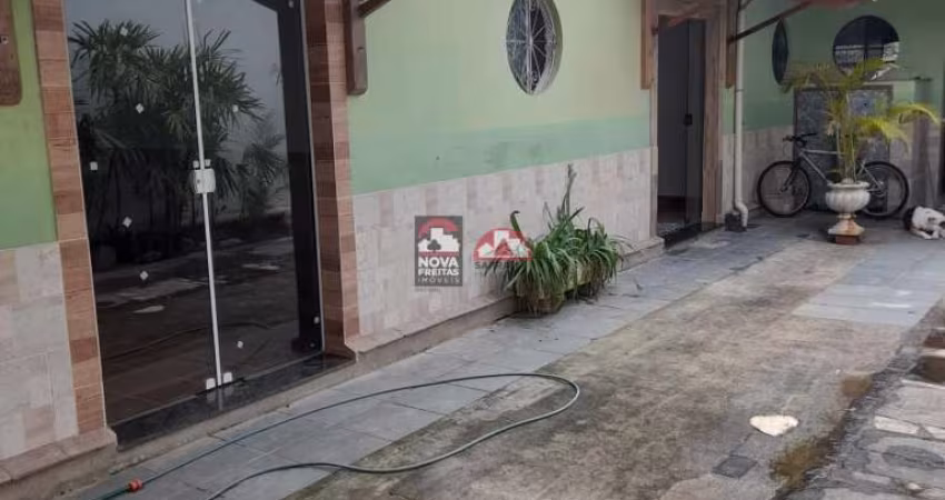 Casa Padrão em Ubatuba