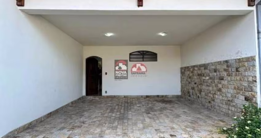 SOBRADO PARA VENDA OU LOCAÇÃO NA MELHOR REGIÃO DE PINDAMONHANGABA! PRÓXIMO DO SHIBATA, AO CENTRO DE CLÍNICAS MÉDICAS E HOSPITAIS.