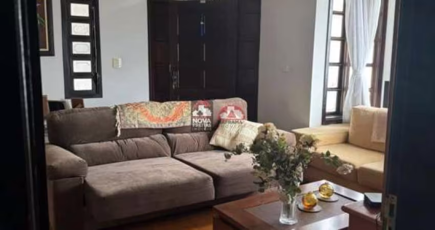Casa Sobrado Condomínio em Jacareí