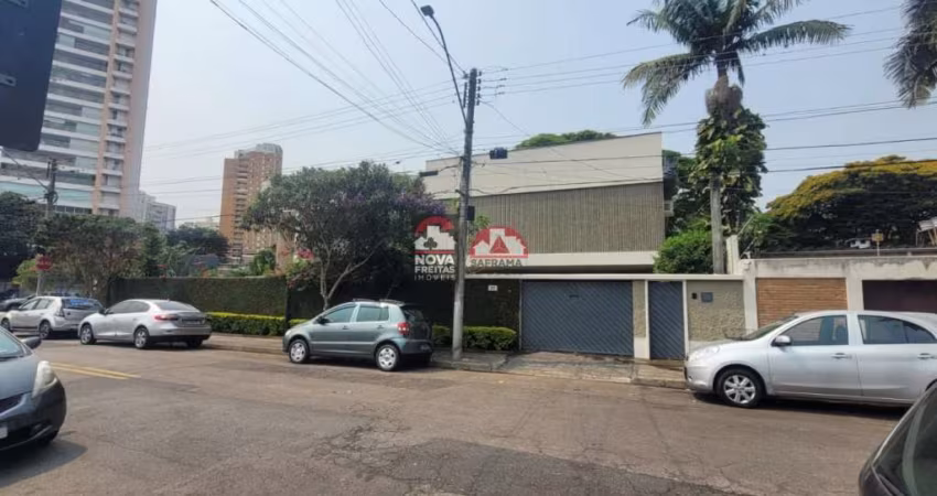 Casa Assobradada em São José dos Campos