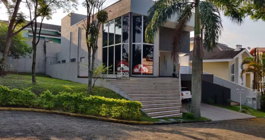 Sobrado á venda com 3 Suítes, 244m² - Jardim Coleginho - Jacareí/SP