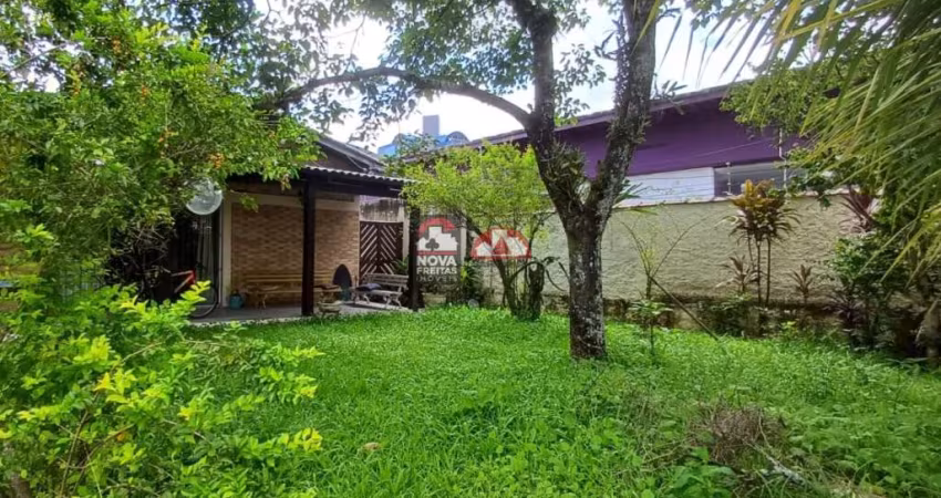 Casa no centro de Caraguatatuba serve para comercio