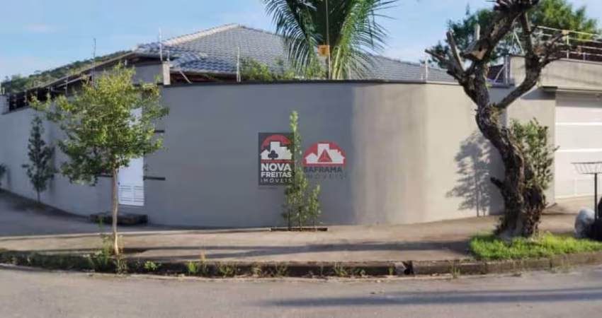 Excelente casa terreá  bem localizada